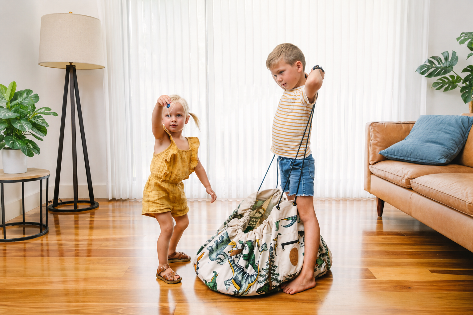 Dino Island Play Pouch