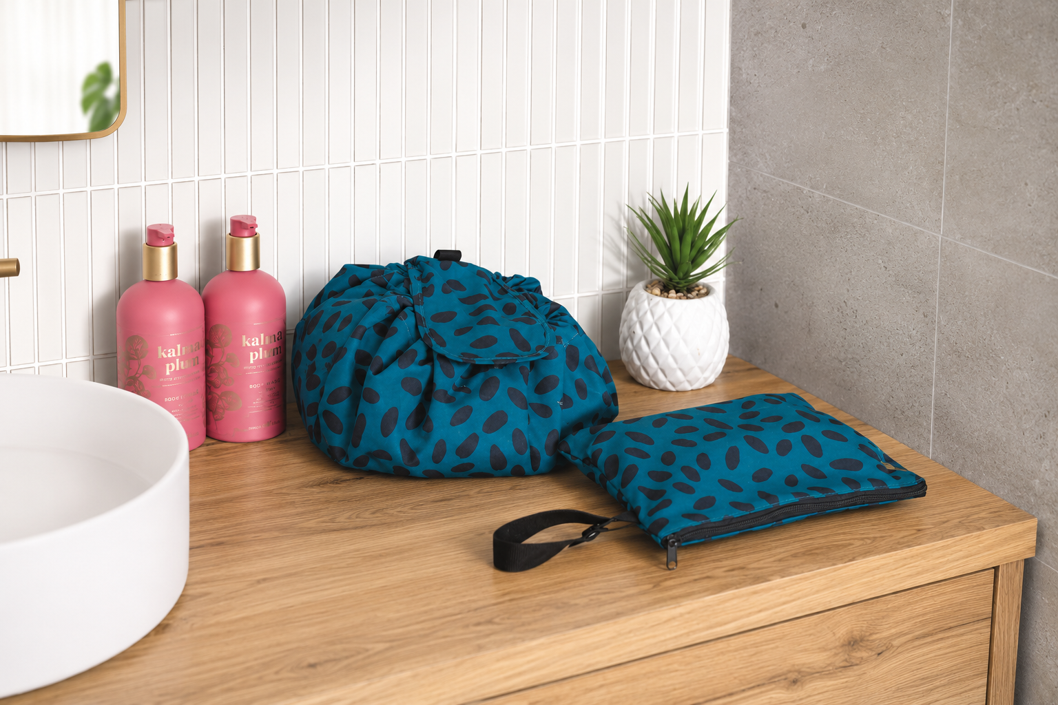 Glam Pouch + Clutch - Stella