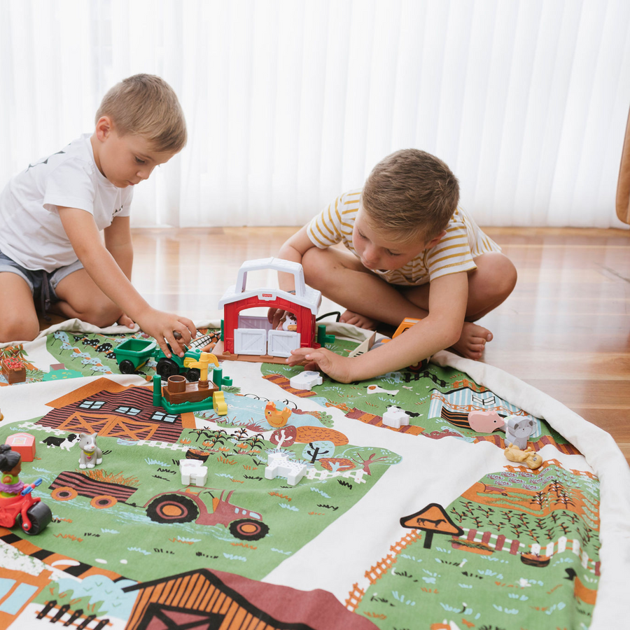 Old McBussy's Farm Interactive Play Pouch