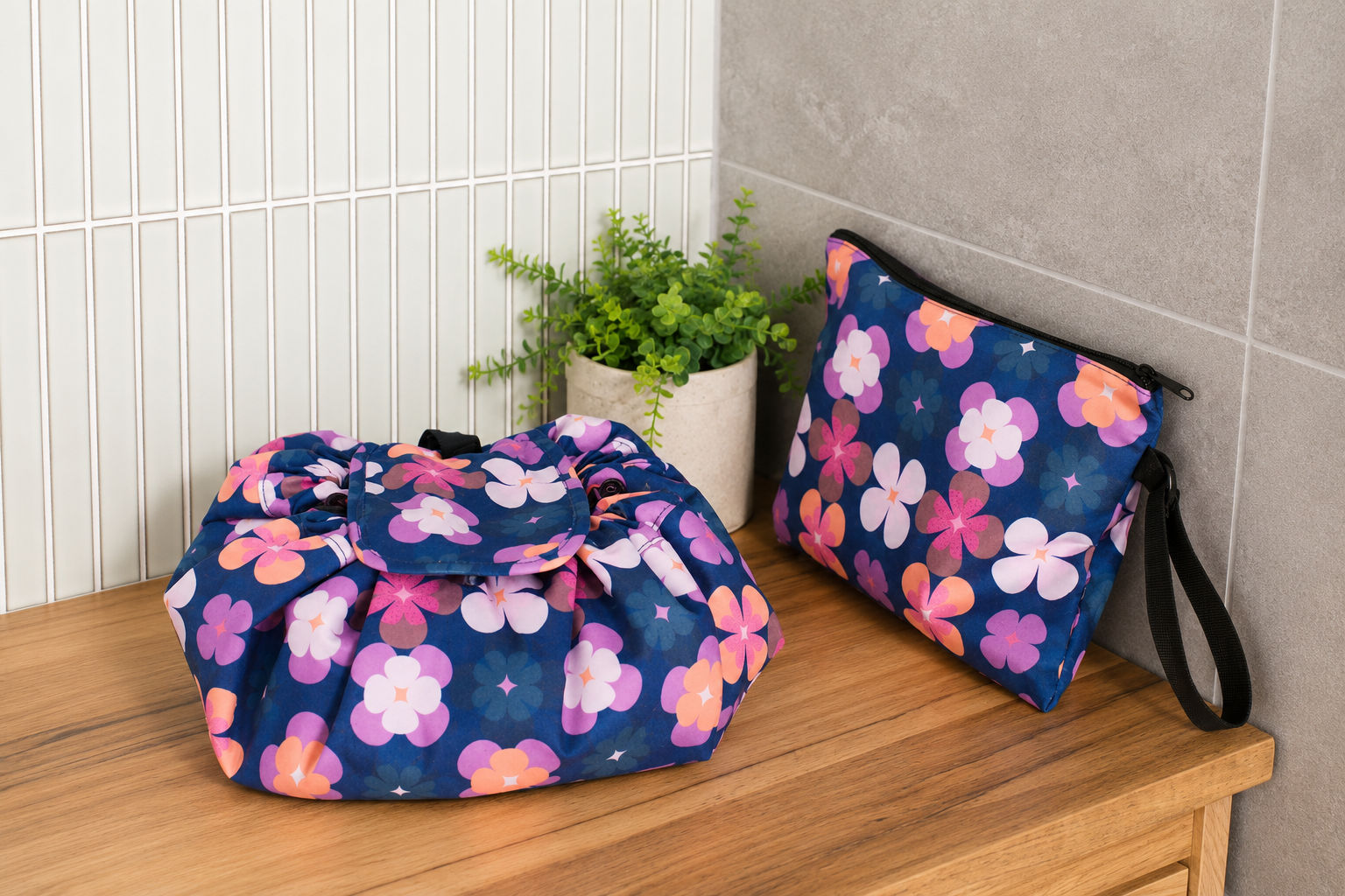 Glam Pouch + Clutch - Daisy